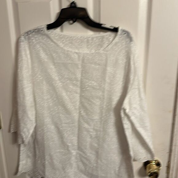 White blouse size 2xl. NWOT - Picture 2 of 6